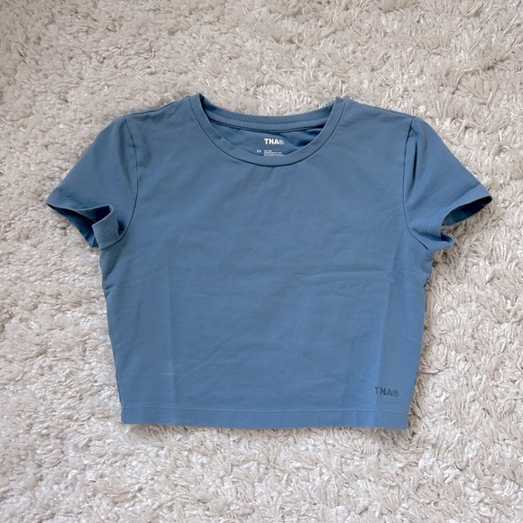 Aritzia TNA Hold-It Ortiz Cropped T-Shirt — Stratus Blue - Picture 8 of 12
